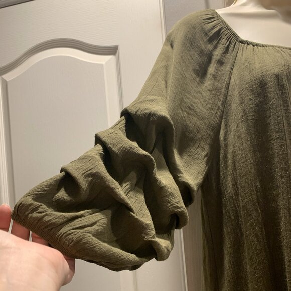 NaiF Ruffle Sleeve Dress - Picture 2 of 4